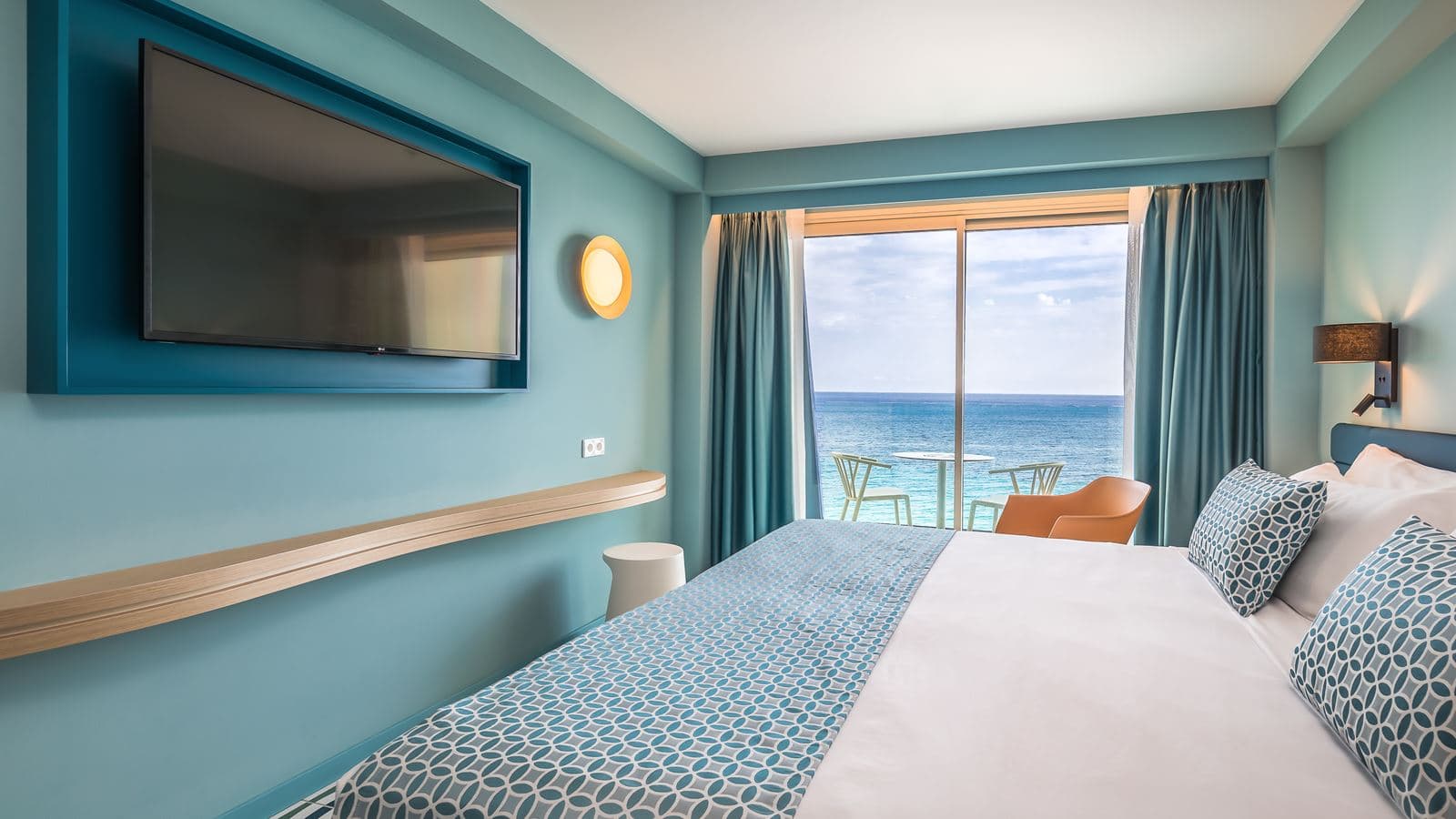 rooms-superior-front-sea-view