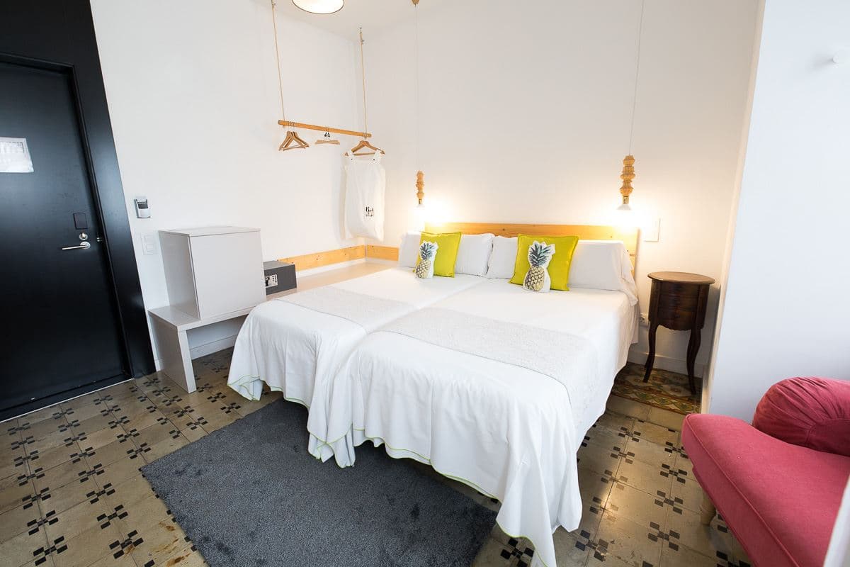 rooms-standard-room