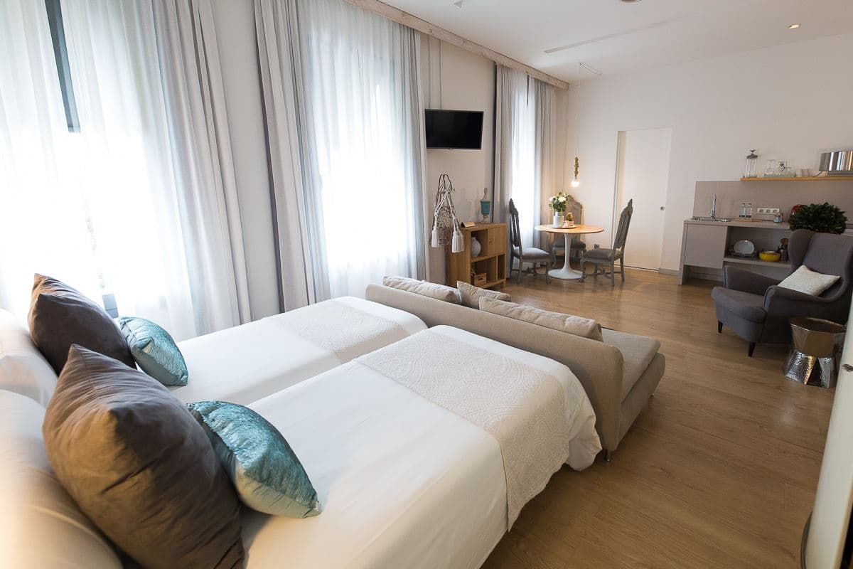 rooms-junior-suite-with-kitchen