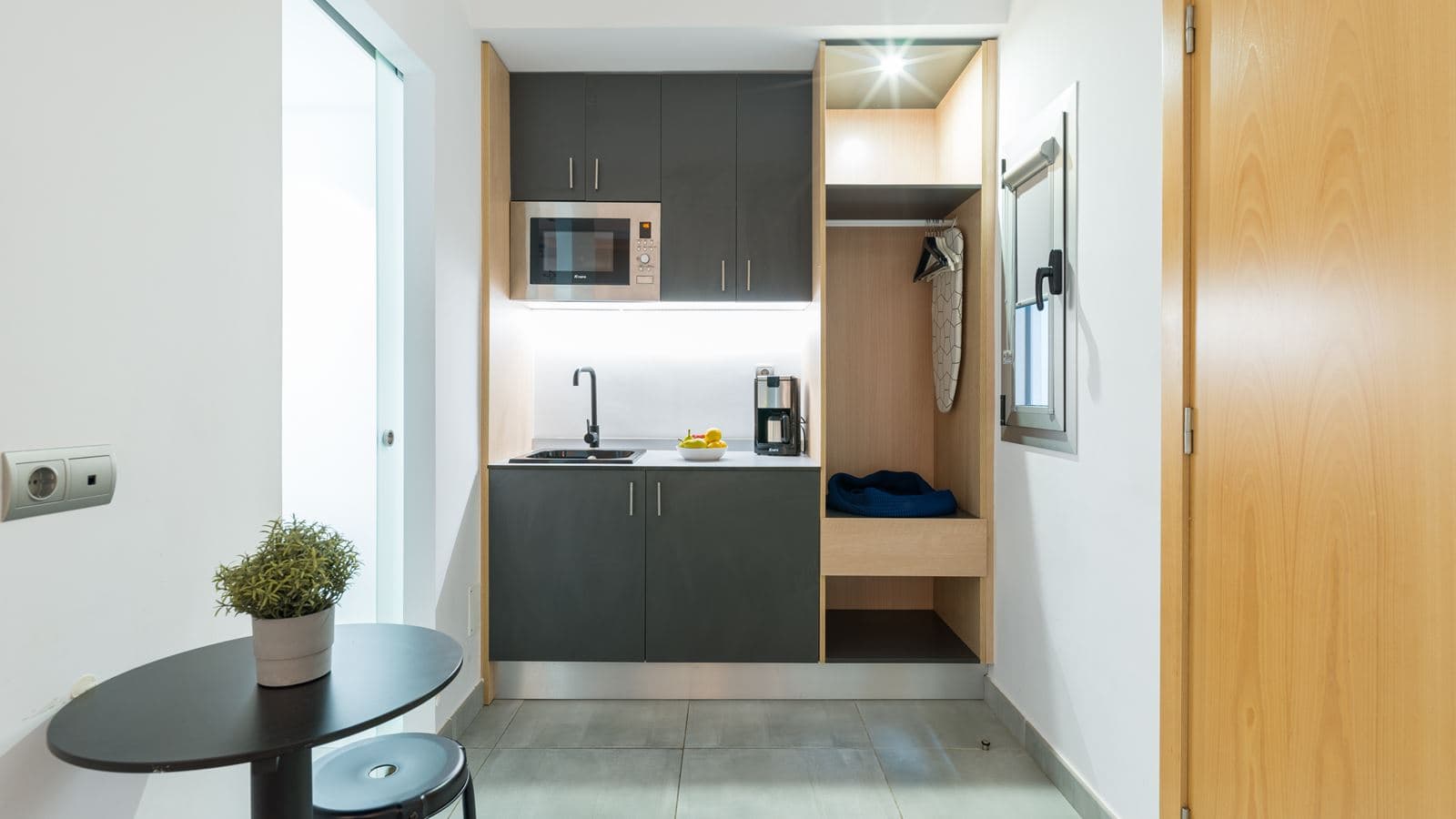 rooms-standard-double-room