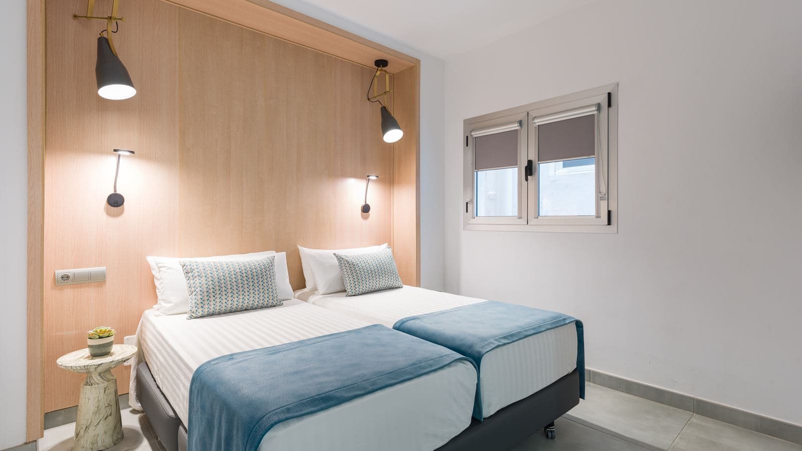 rooms-standard-double-room