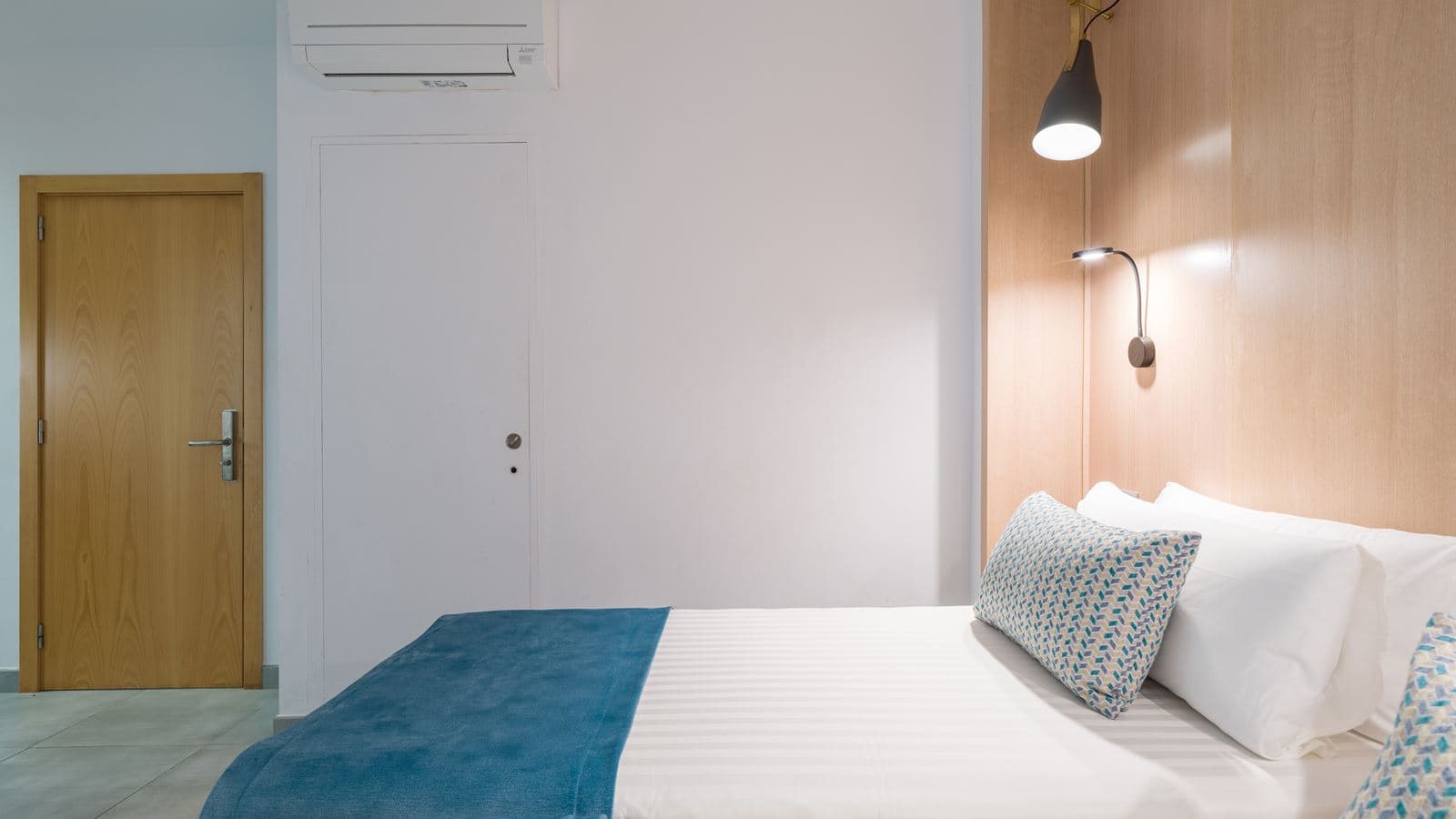rooms-standard-double-room