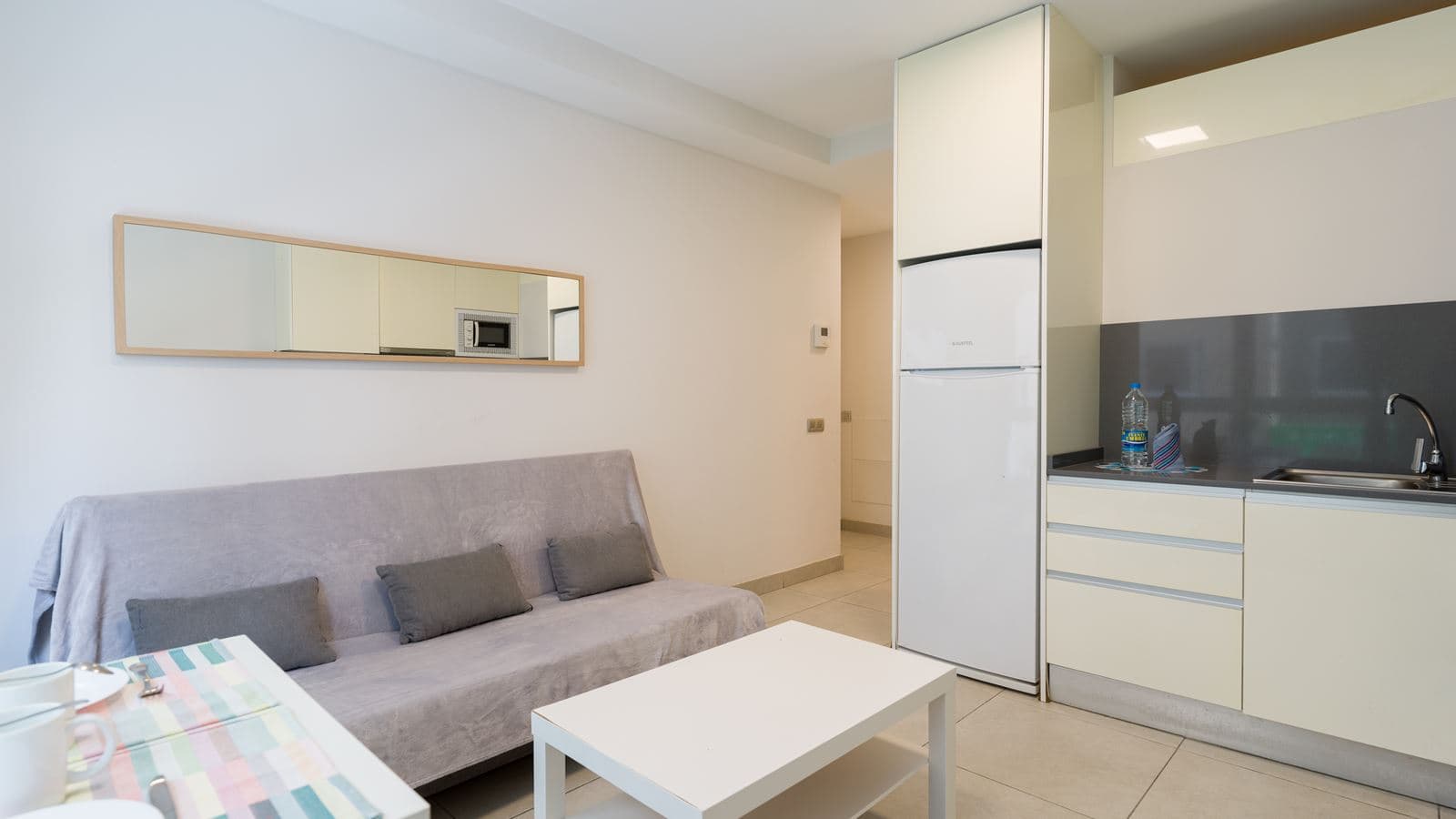 rooms-economic-1-bedroom-apartment