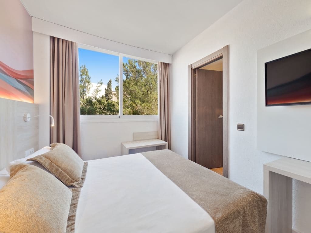 rooms-standard-room