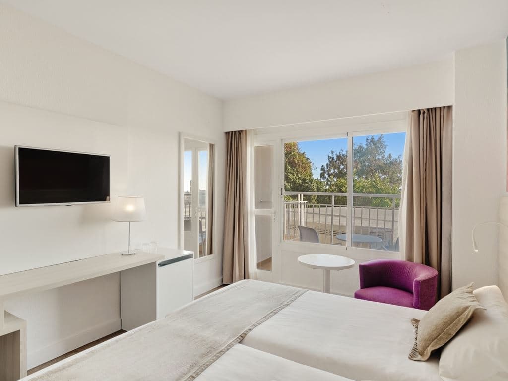 rooms-standard-room