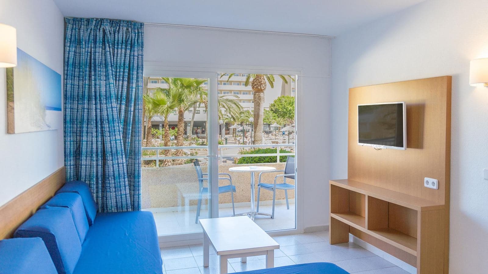 rooms-ap--apartment-poolgarden-view-balcony-or-terrace
