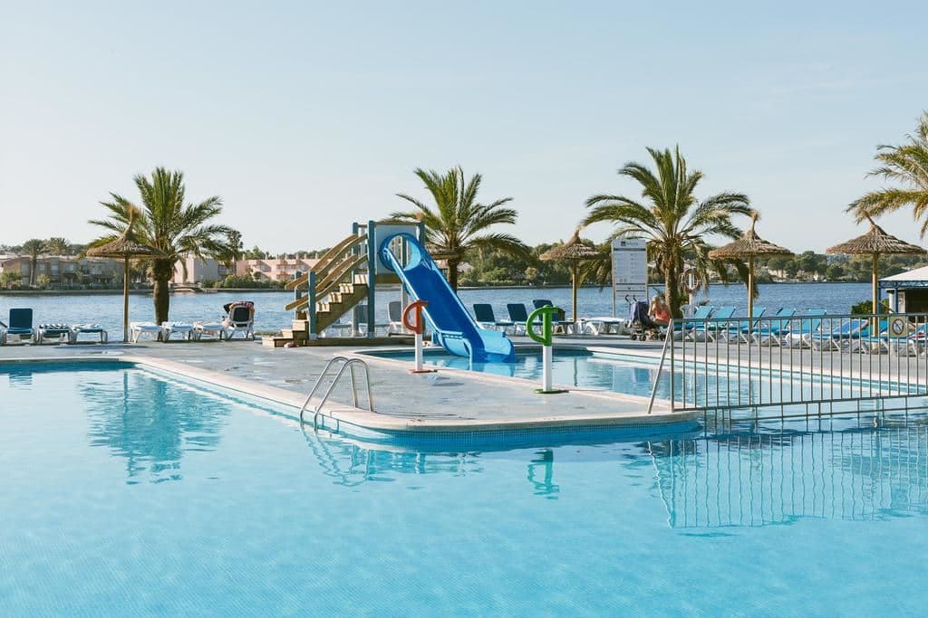 pools-outdoor--indoor-childrens-pool