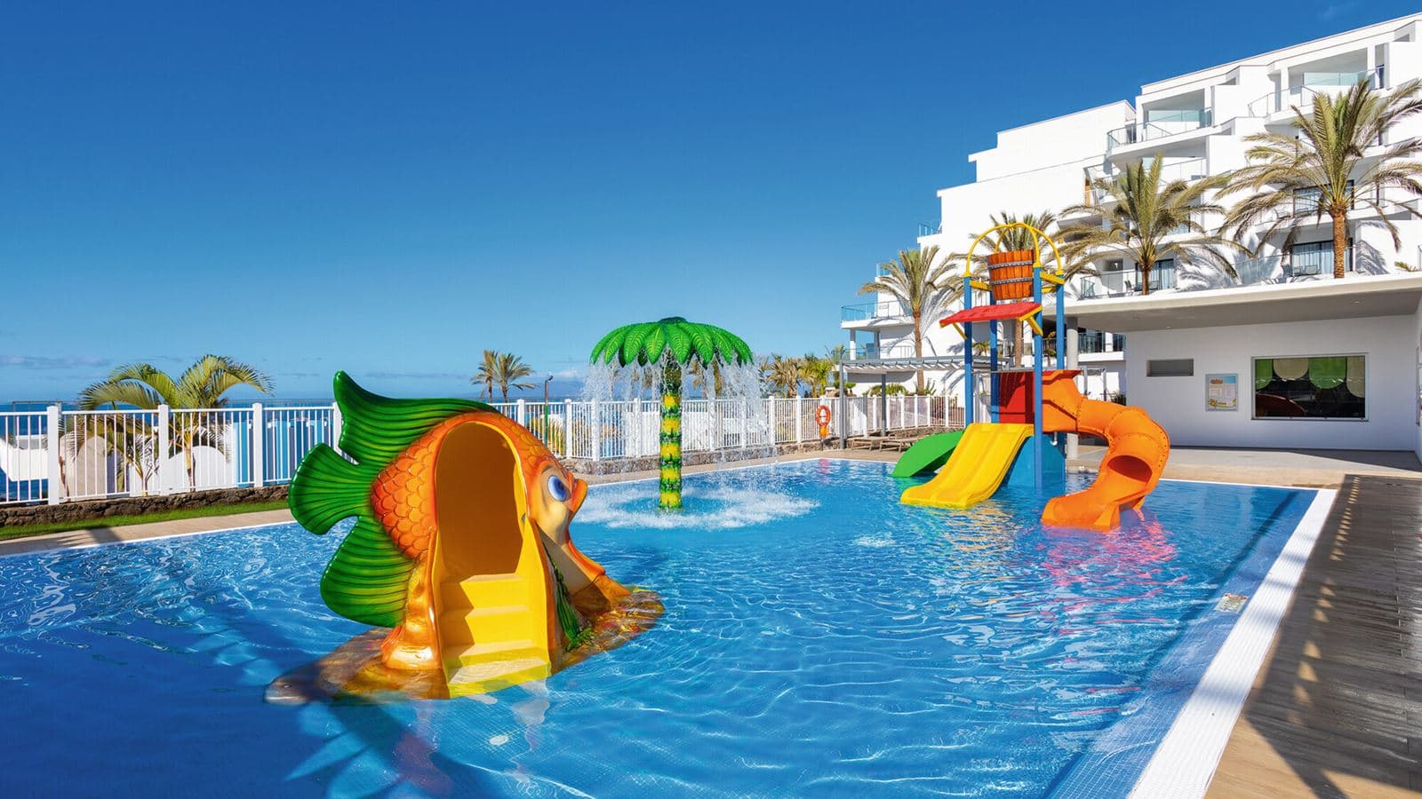 pools-outdoor-childrens-pool