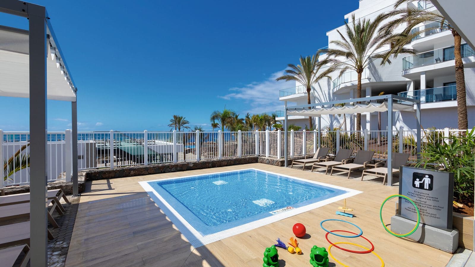 pools-outdoor-childrens-pool