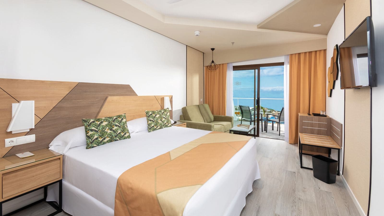 rooms-double-standard-room-sea-view--balcony-or-terrace