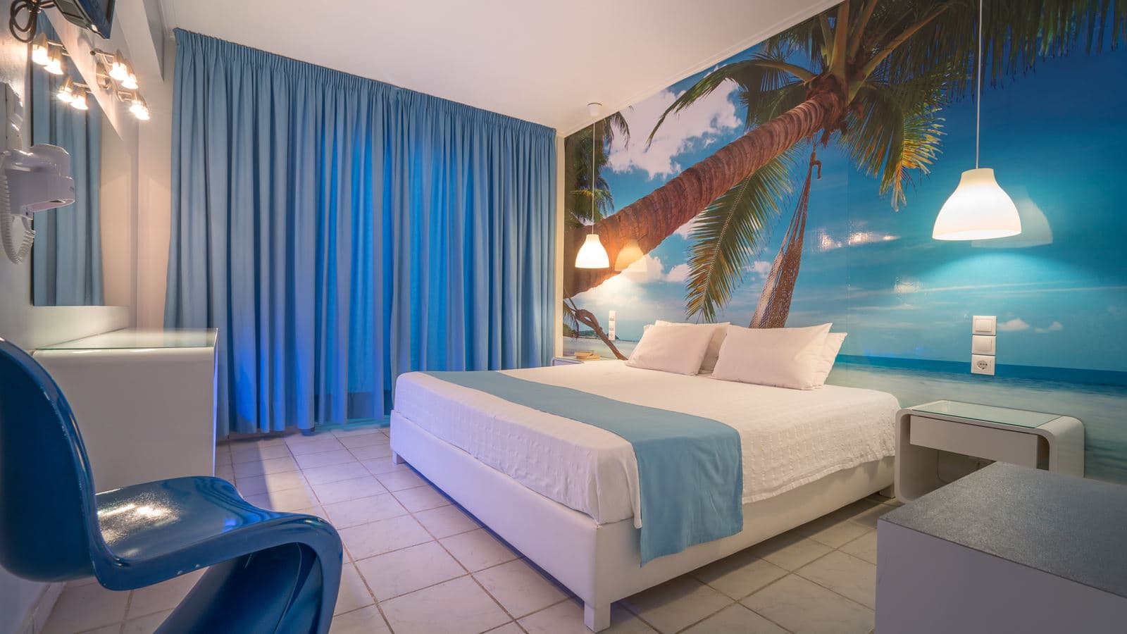 rooms-family-room-2-bedroom