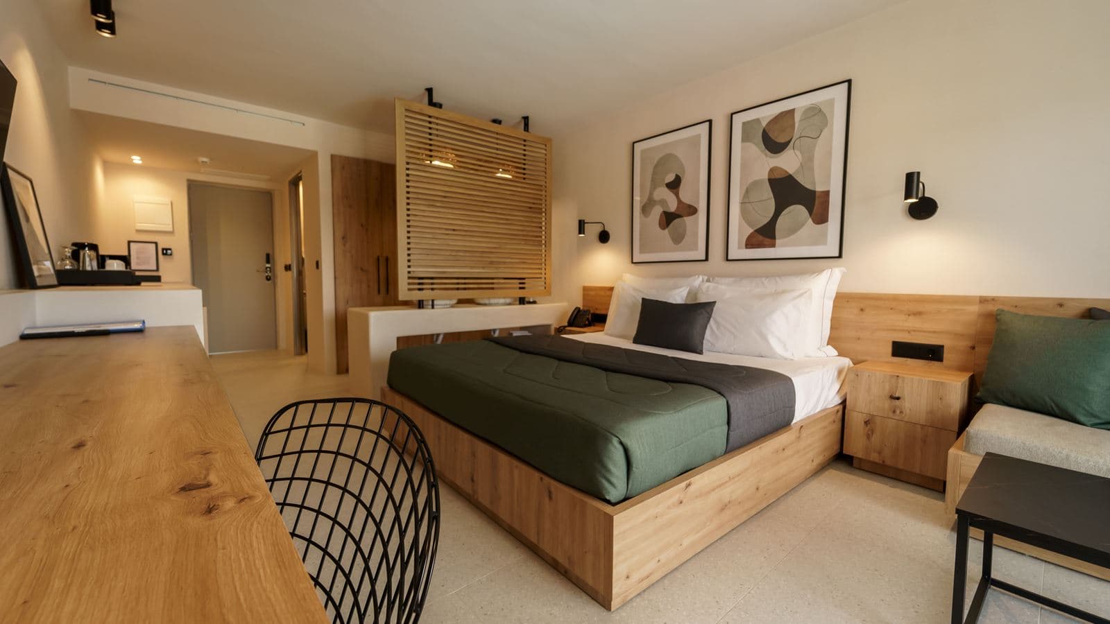 rooms-deluxe-room