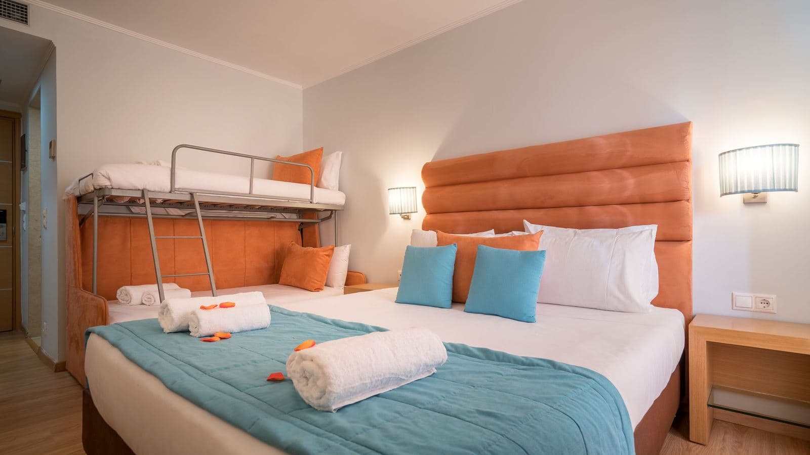 rooms-standard-room-balcony-or-terrace