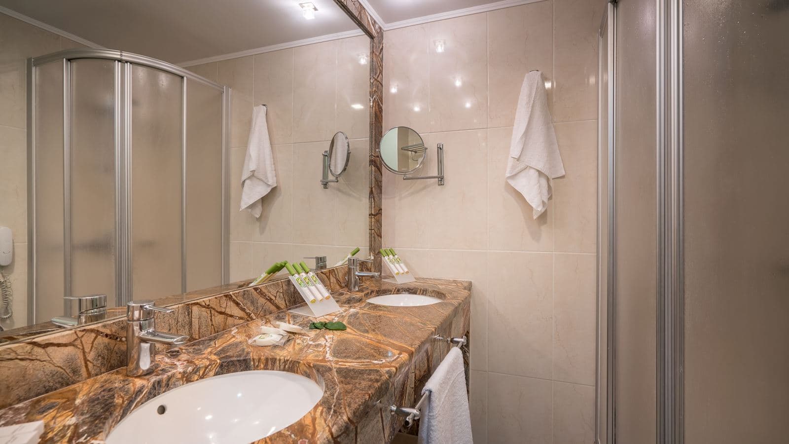 rooms-standard-room-balcony-or-terrace