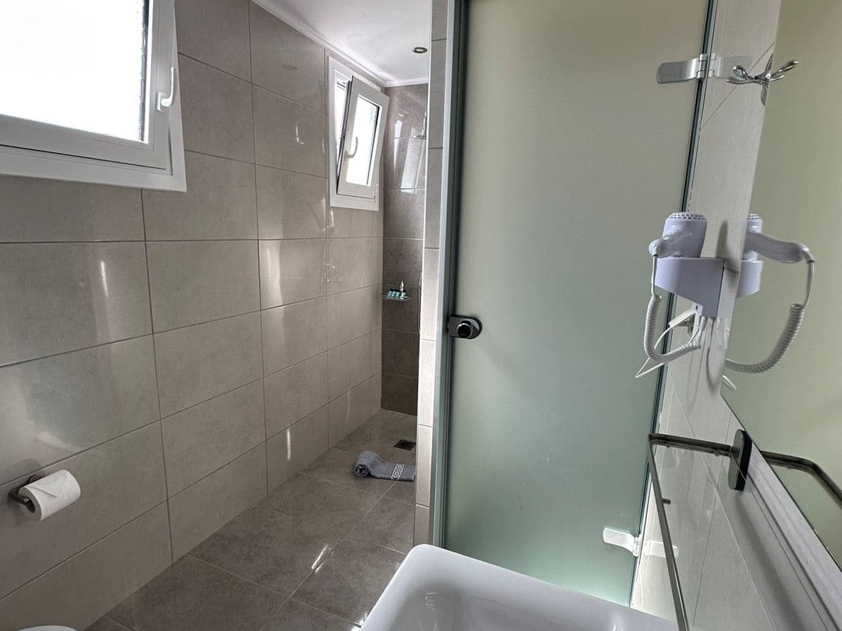 rooms-triple-room