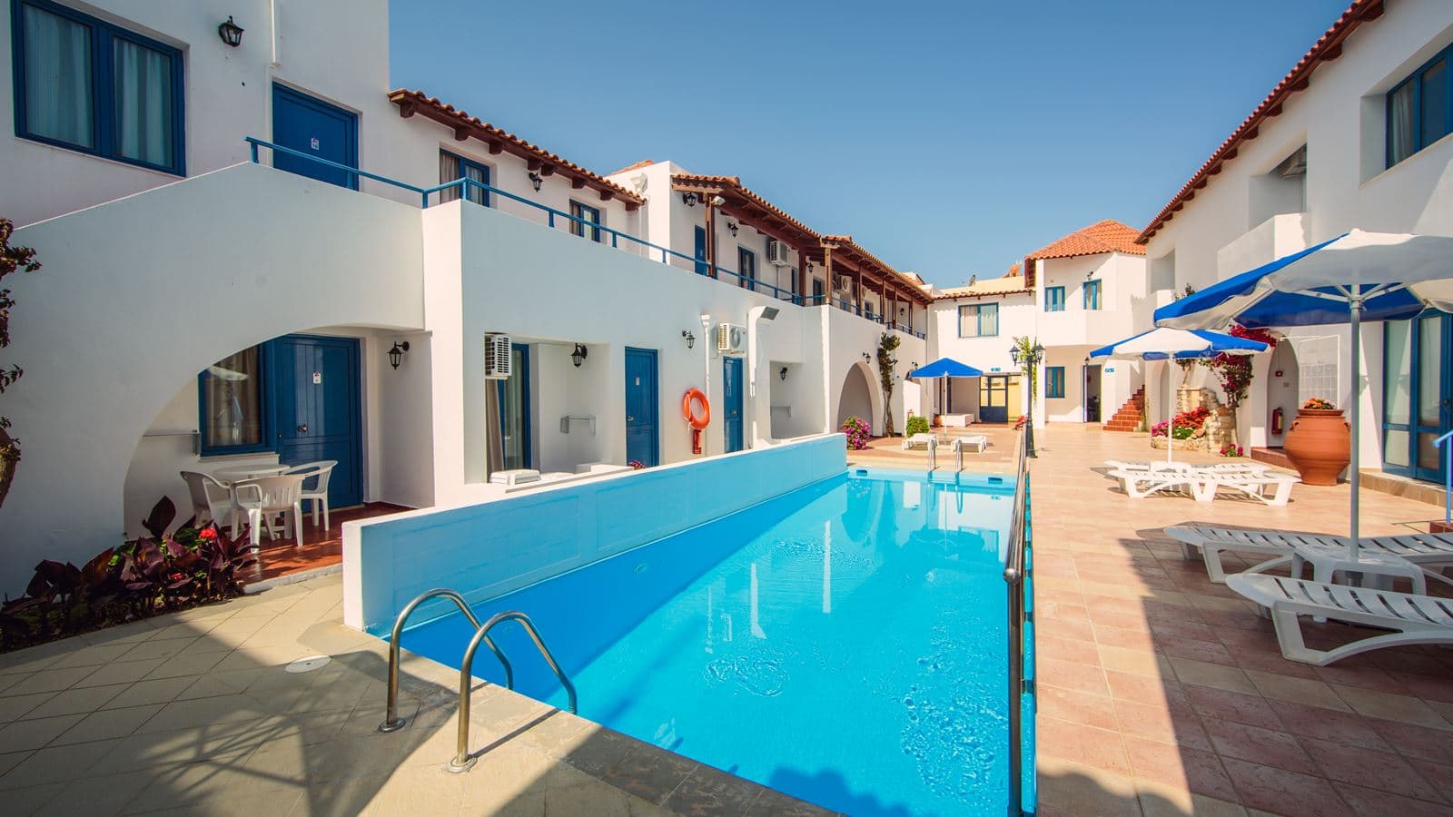 pools-outdoor-pool