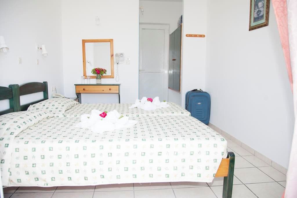 rooms-double-room