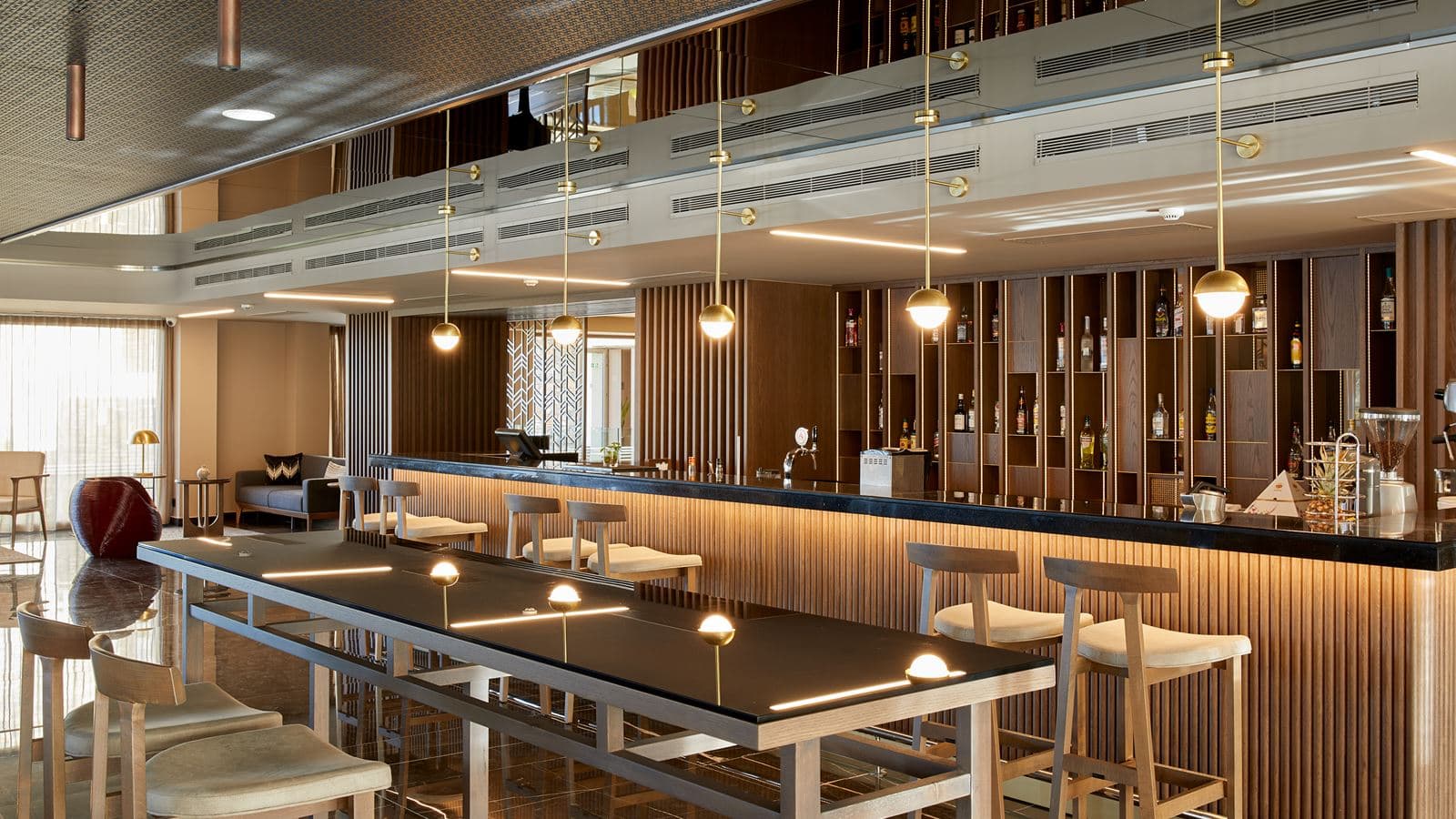 bars-thea-lobby-bar