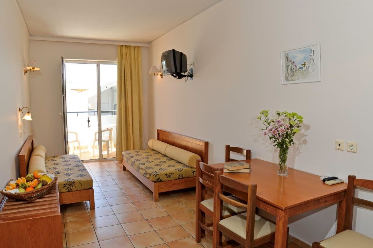 rooms-family-room