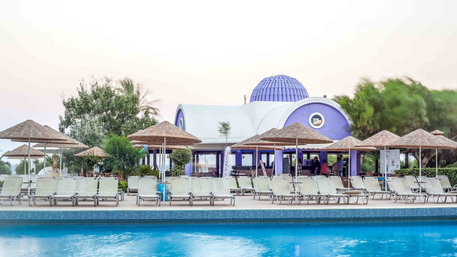 bars-pearl-pool-bar