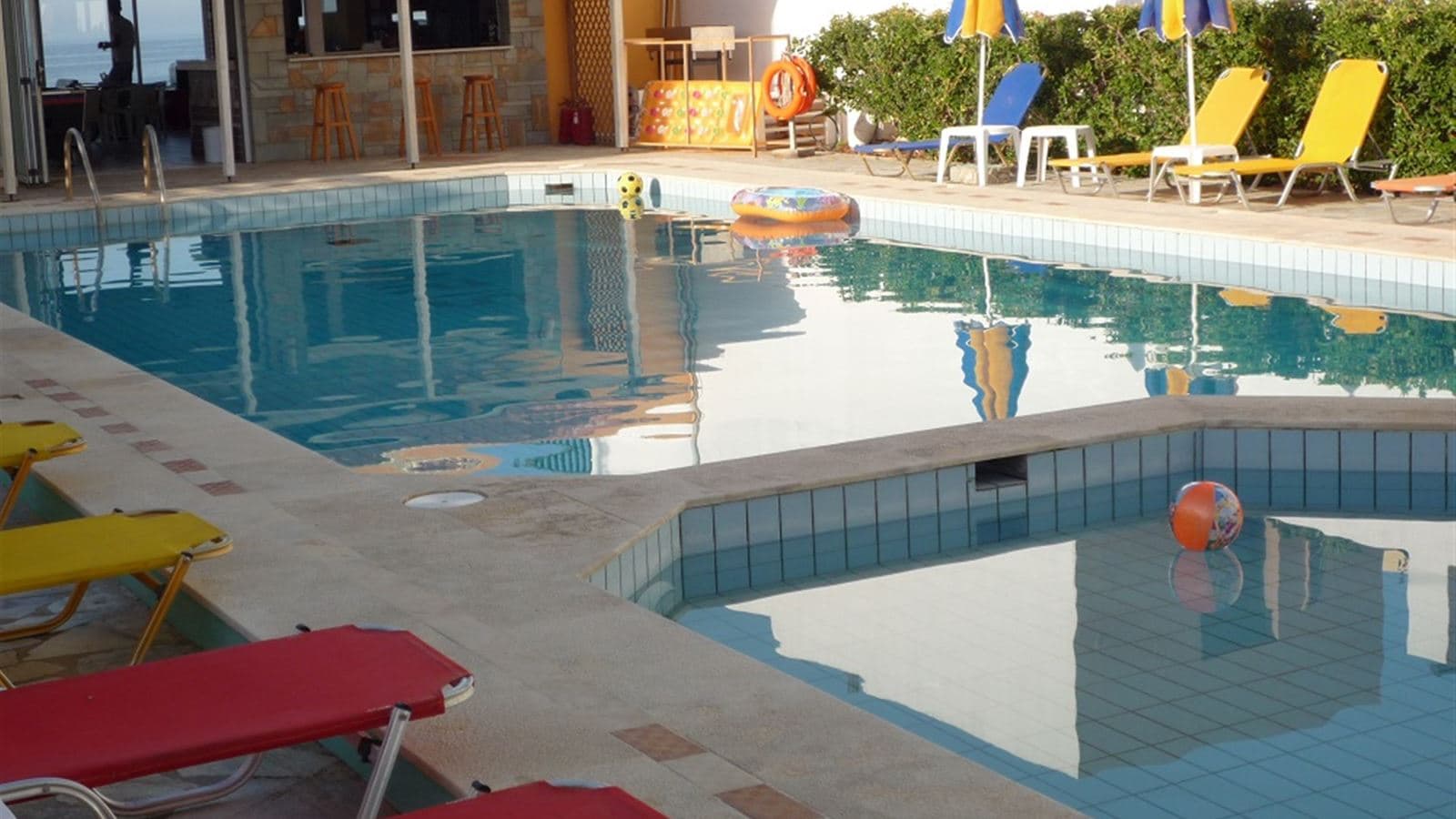 pools-outdoor-pool