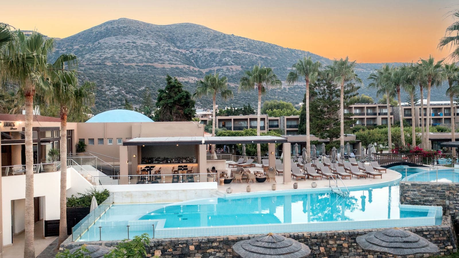 bars-ammos-pool-bar