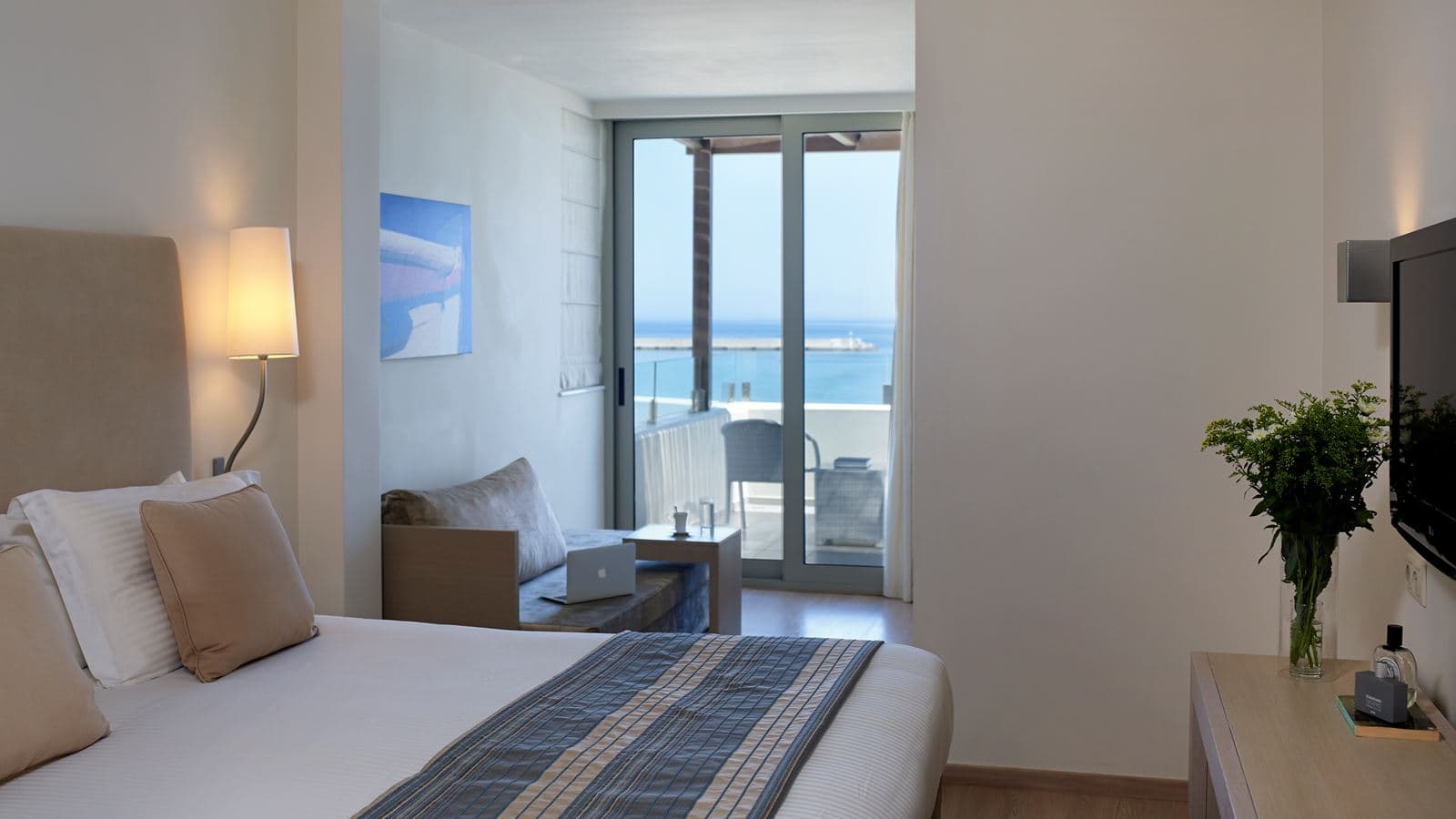 rooms-deluxe-suite--sea-view