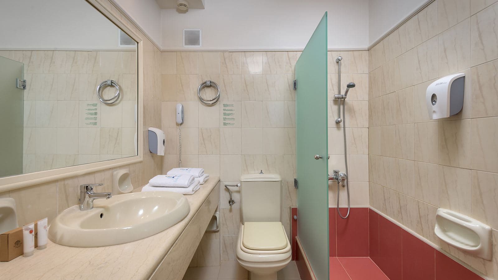 rooms-suite-room