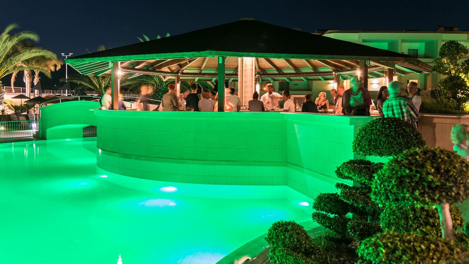 bars-pool-bar-2