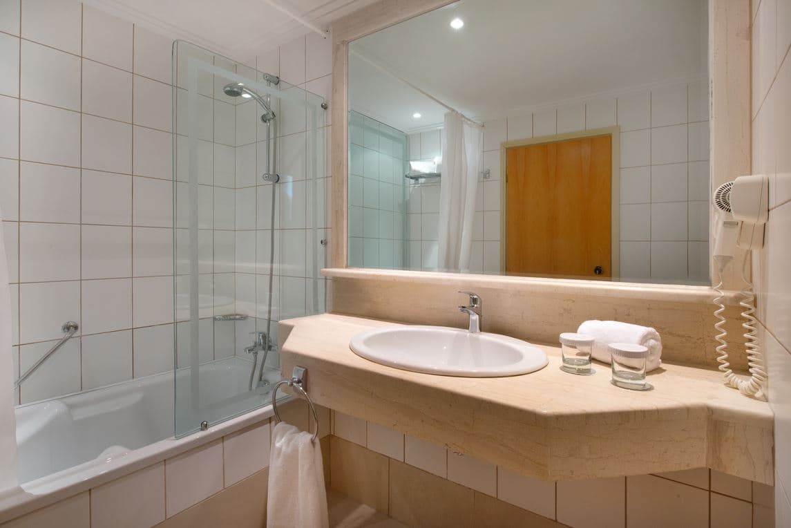 rooms-room-double-premium-seaview