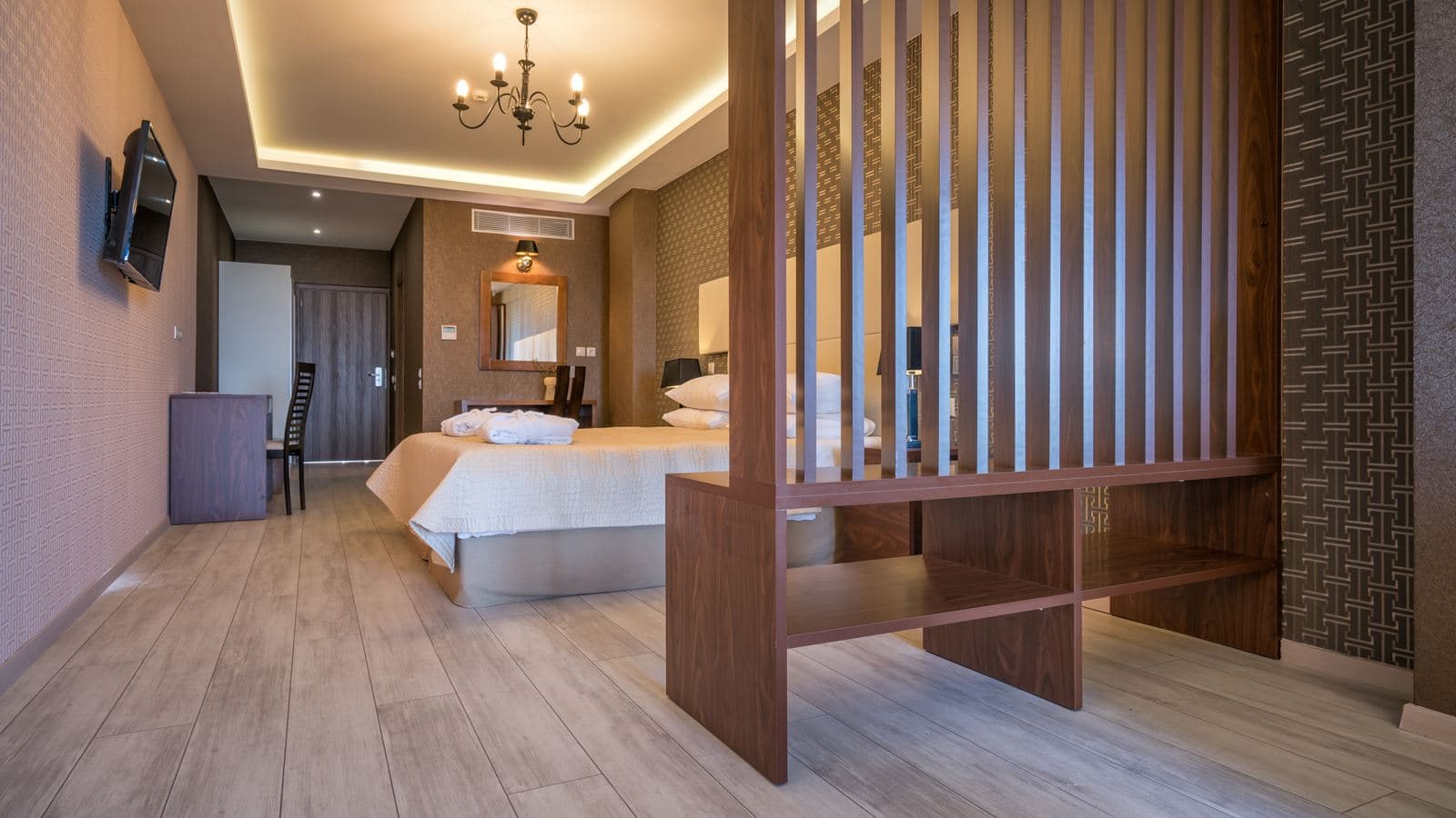 rooms-deluxe-suite