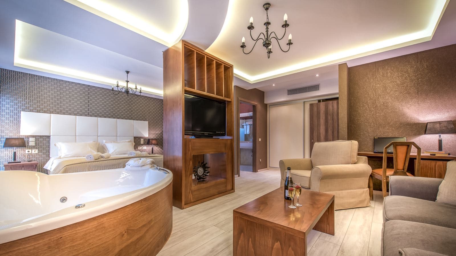 rooms-deluxe-suite