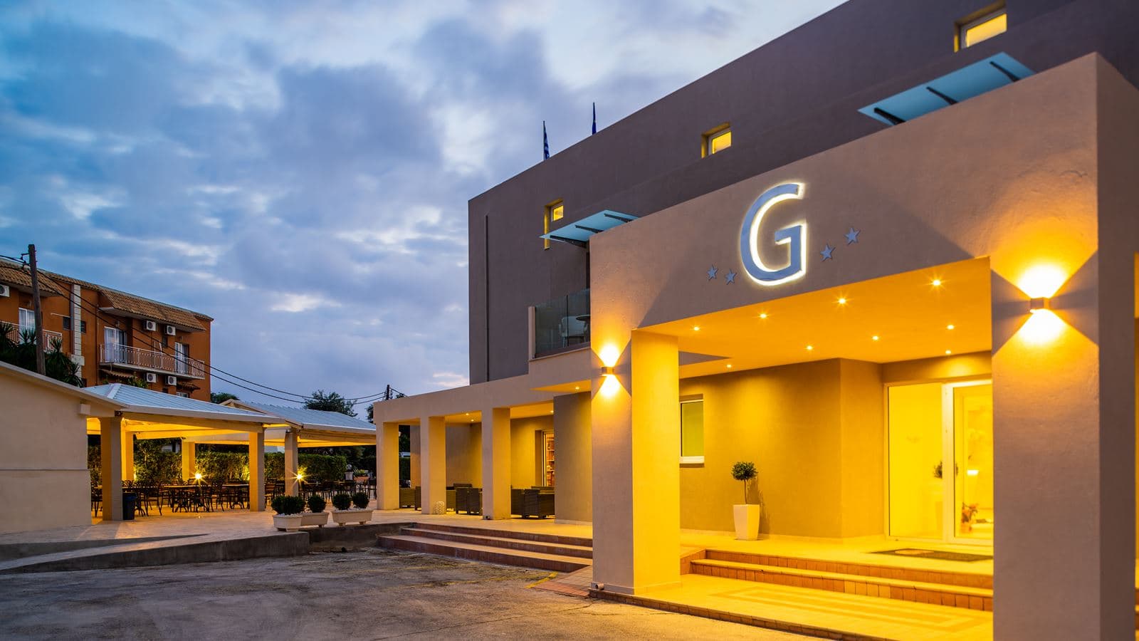 general-main-building