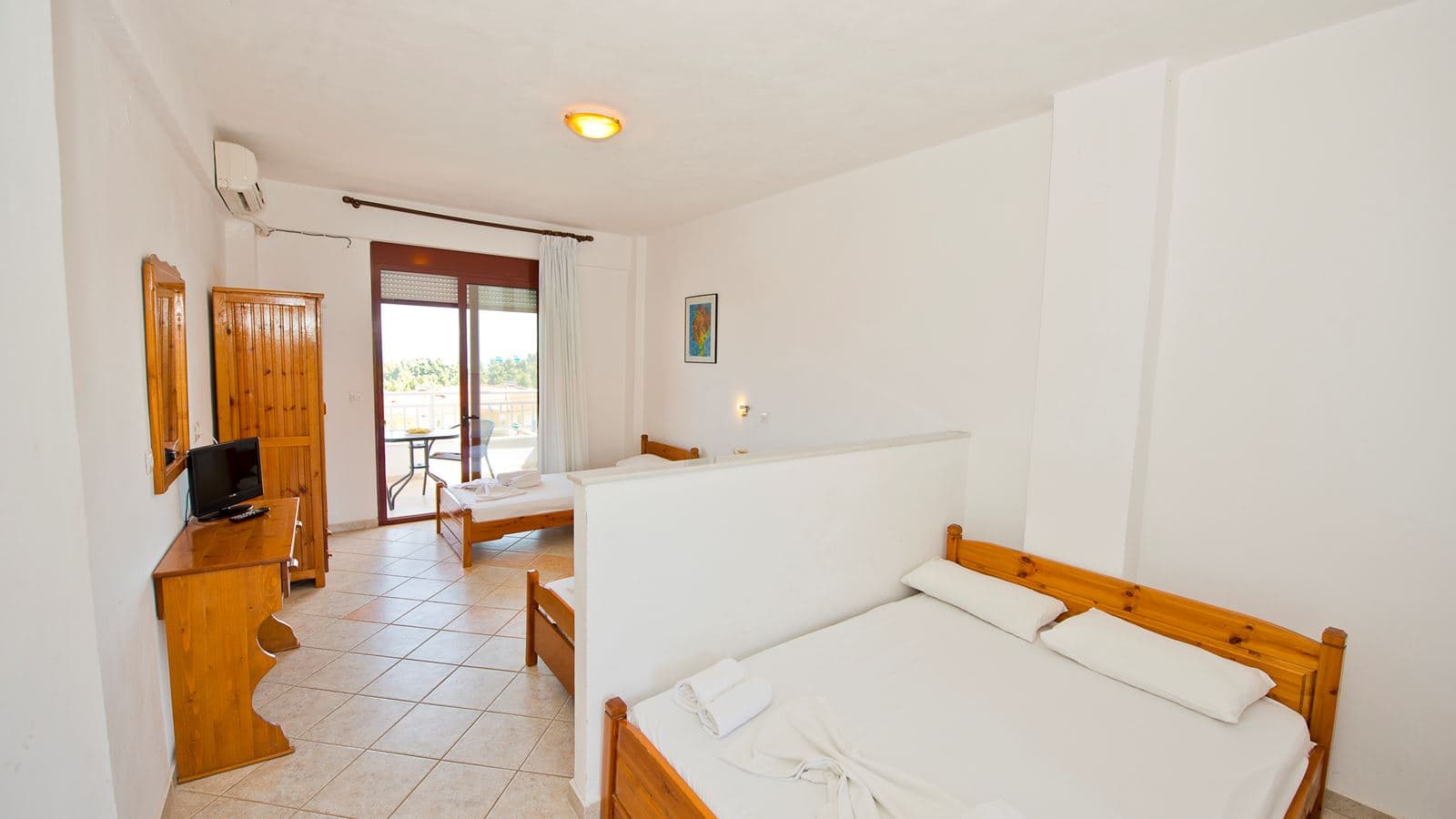 rooms-family-room-standard