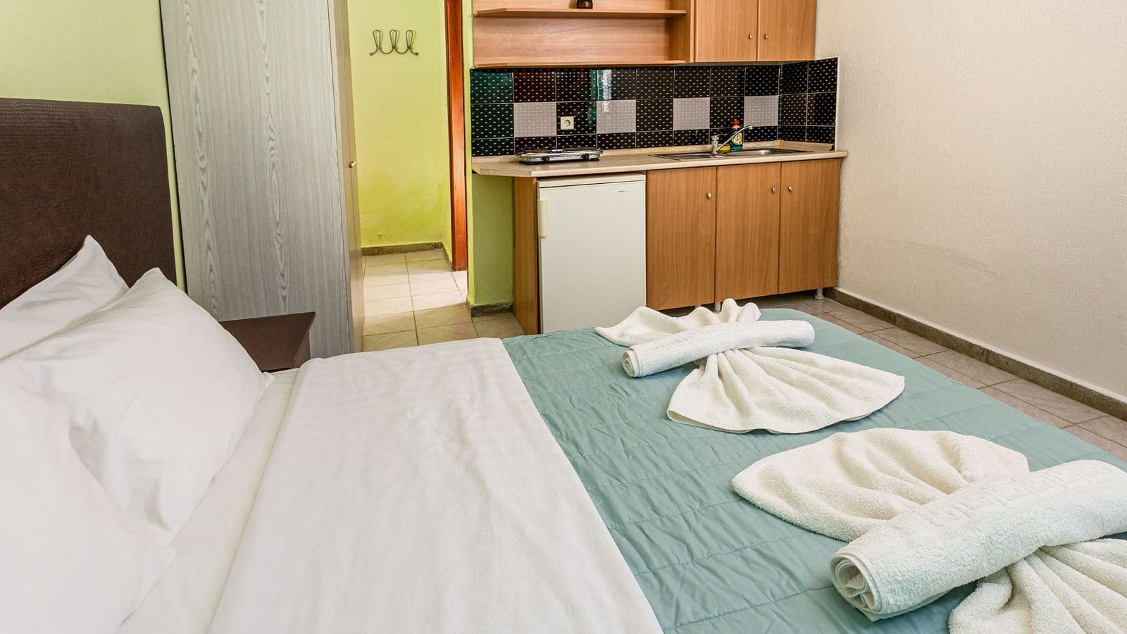 rooms-family-apartment-ground-floor