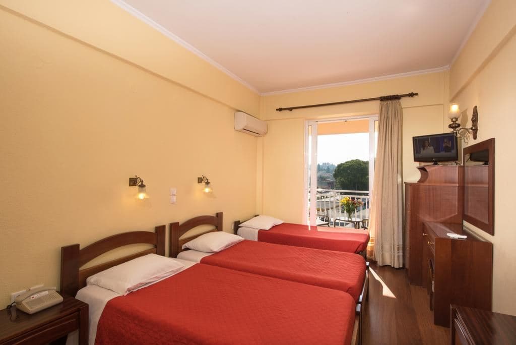 rooms-triple-room