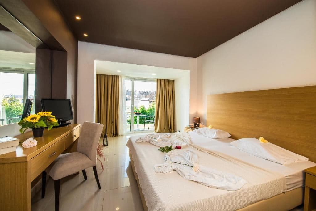 rooms-economy-double-room