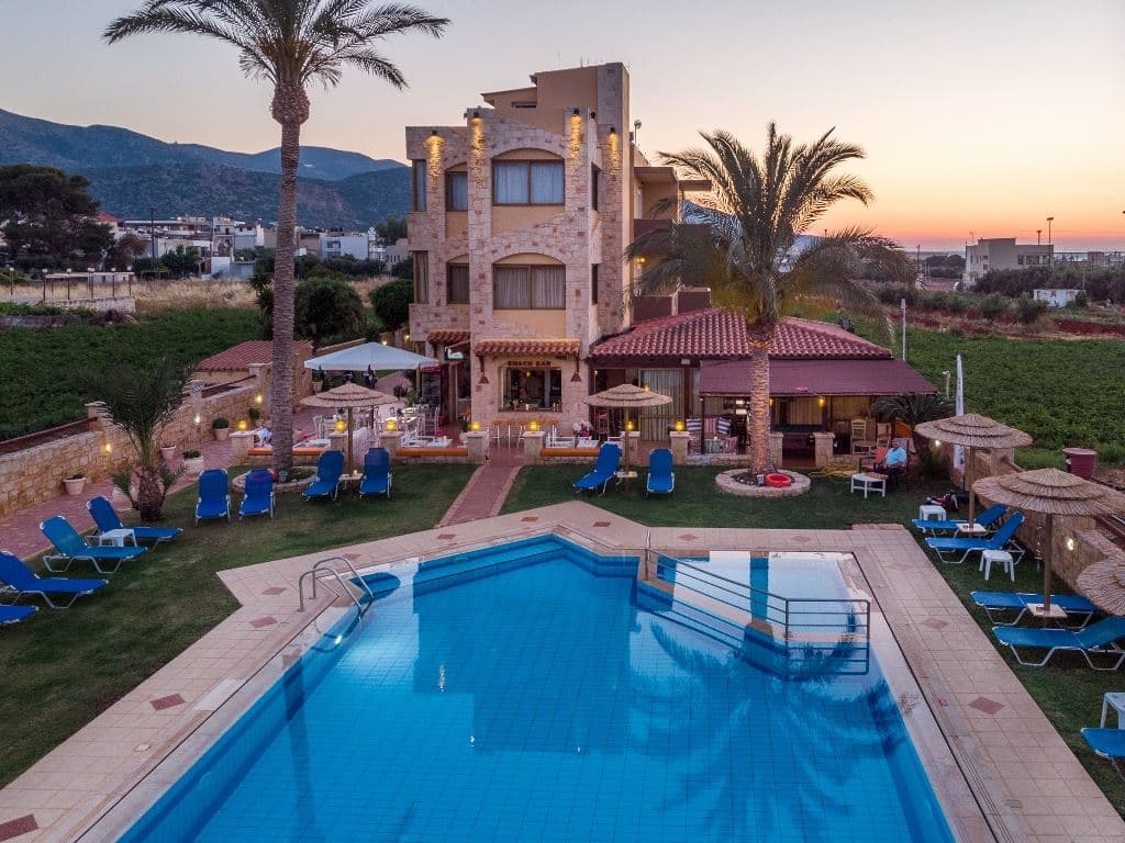 pools-outdoor-pool