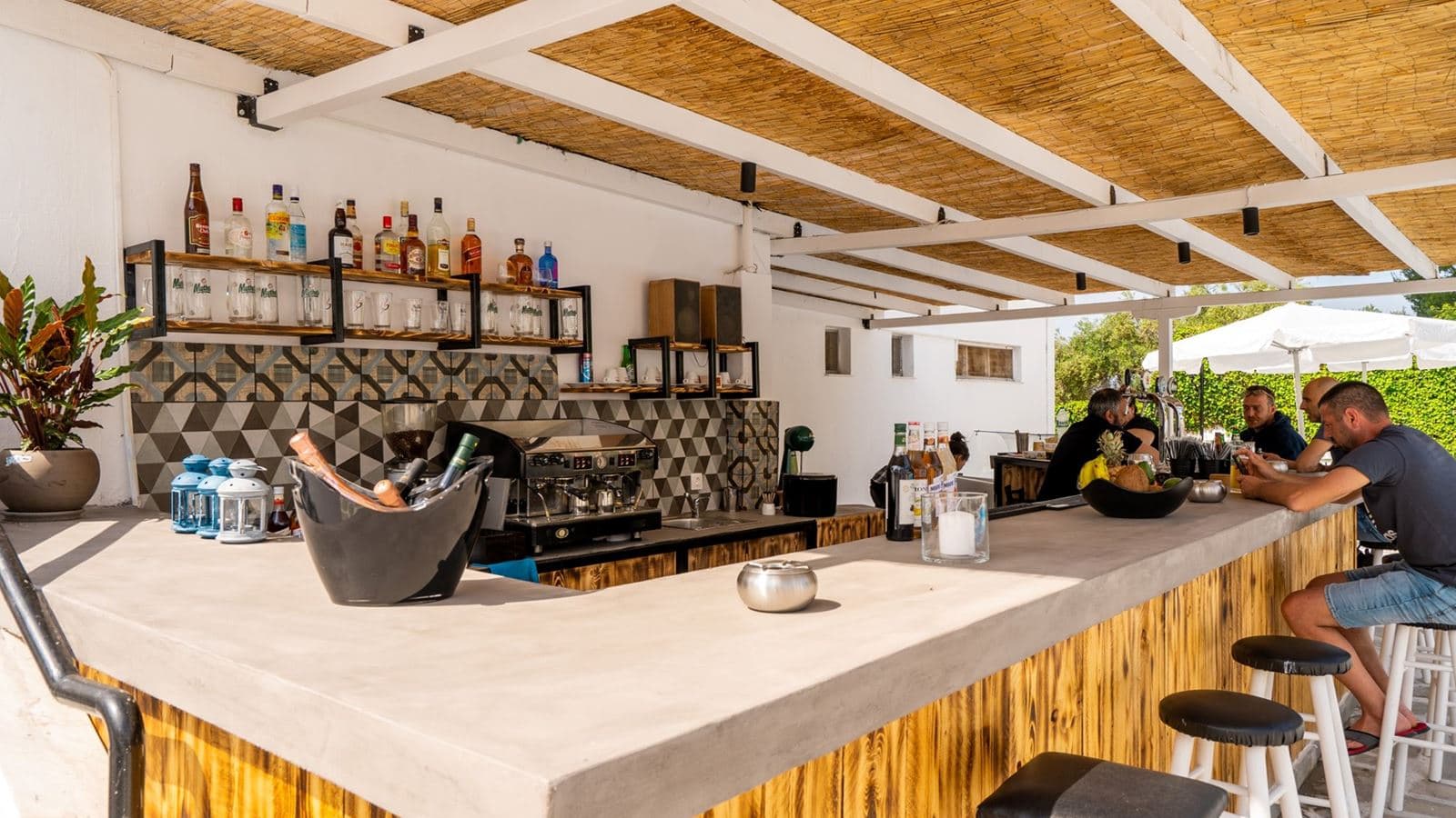 bars-pool-bar