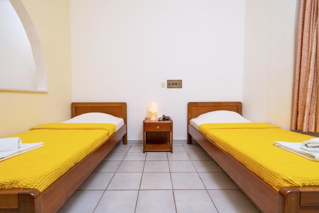 rooms-quad-room