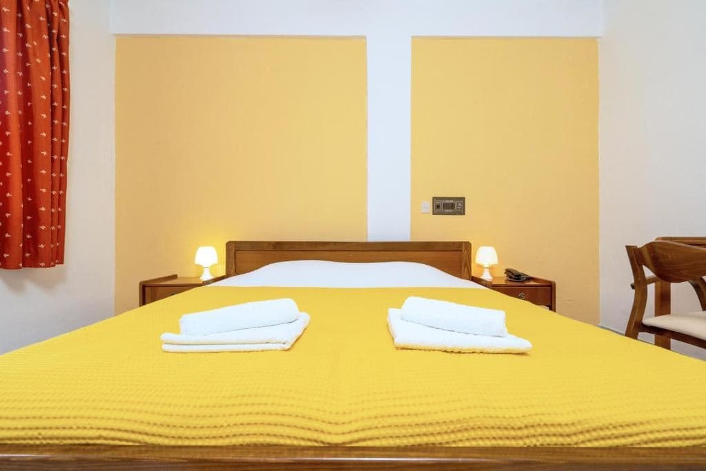 rooms-family-room