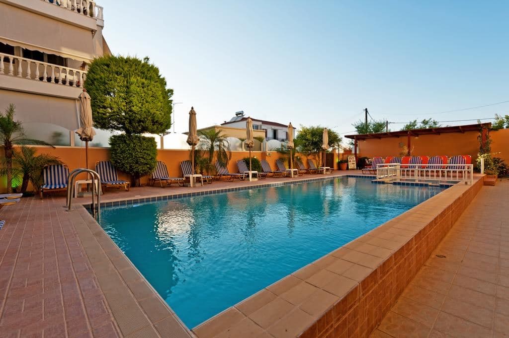 pools-outdoor-pool