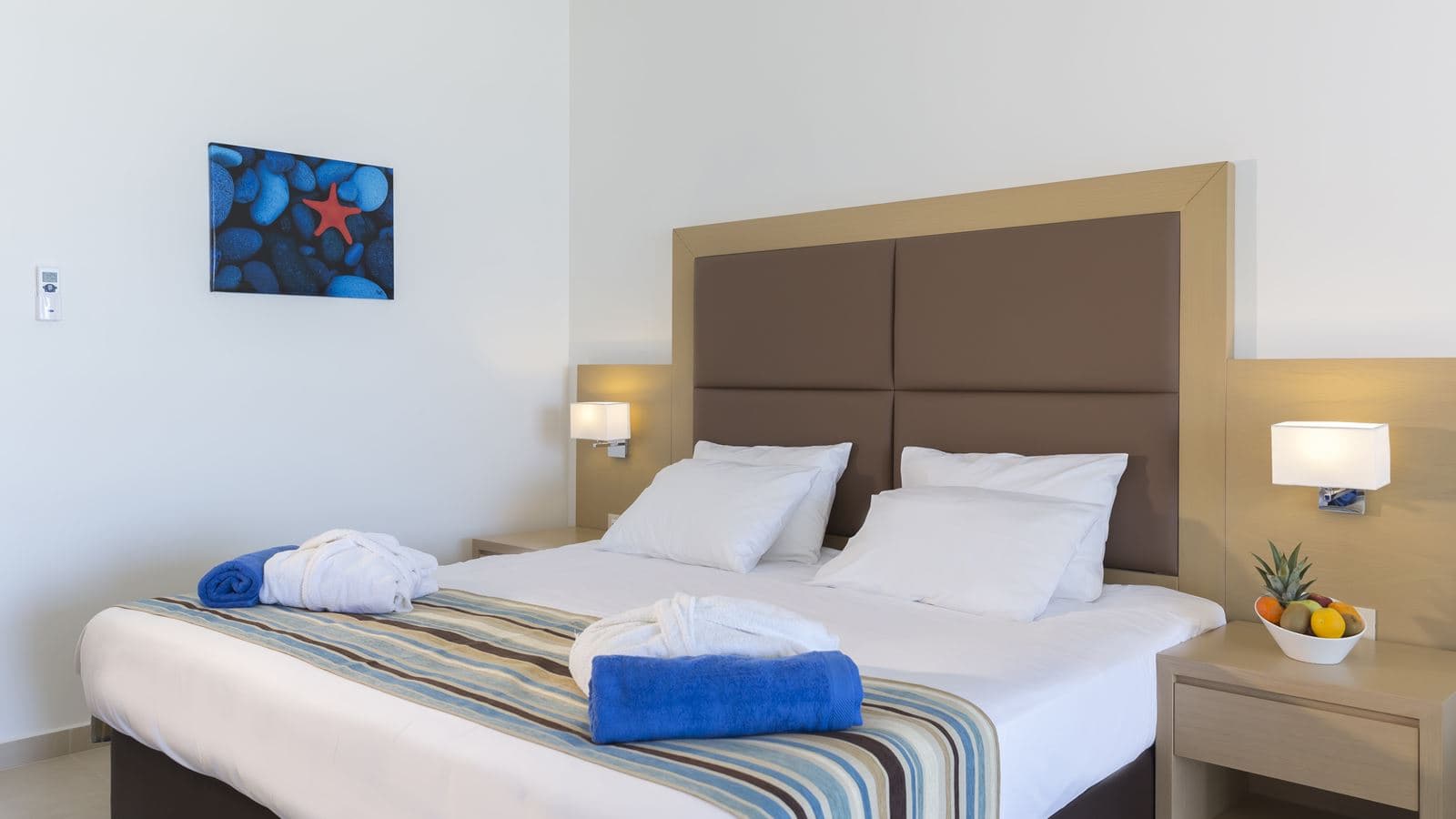 rooms-family-room