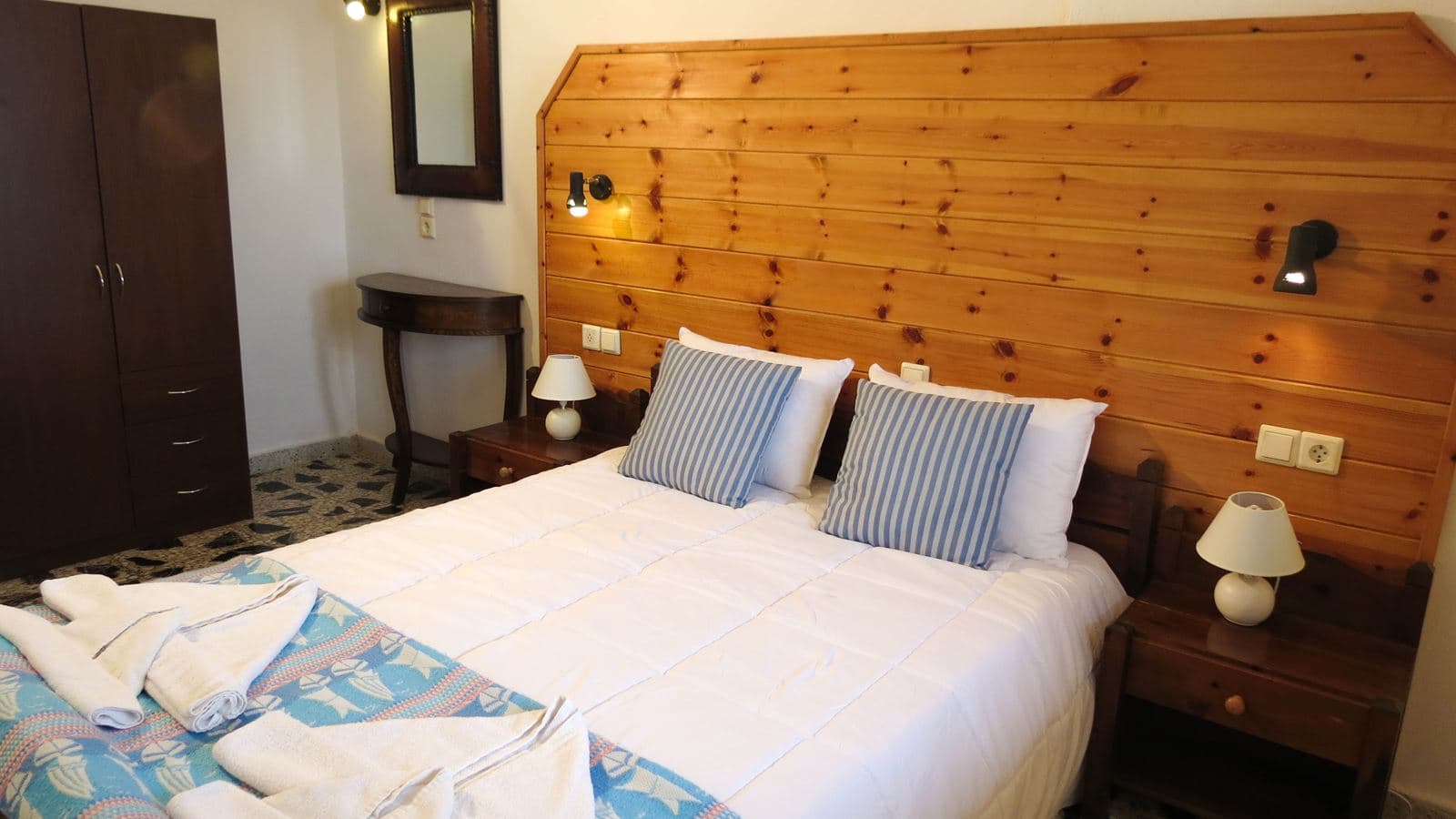 rooms-double-room
