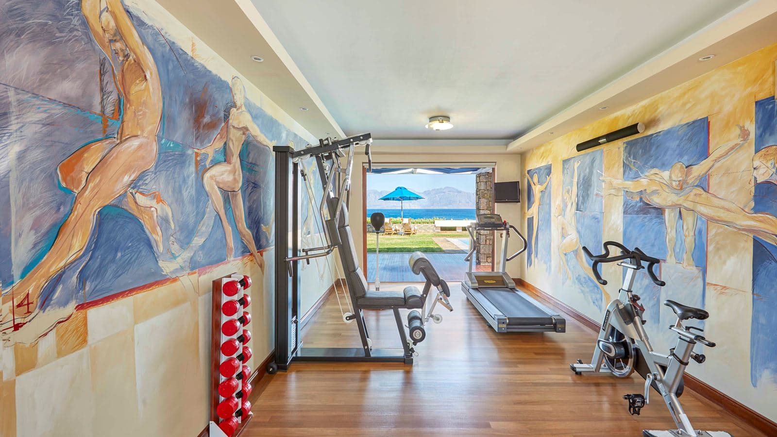 rooms-the-palace-suite-front-sea-view-with-a-private-heated-pool