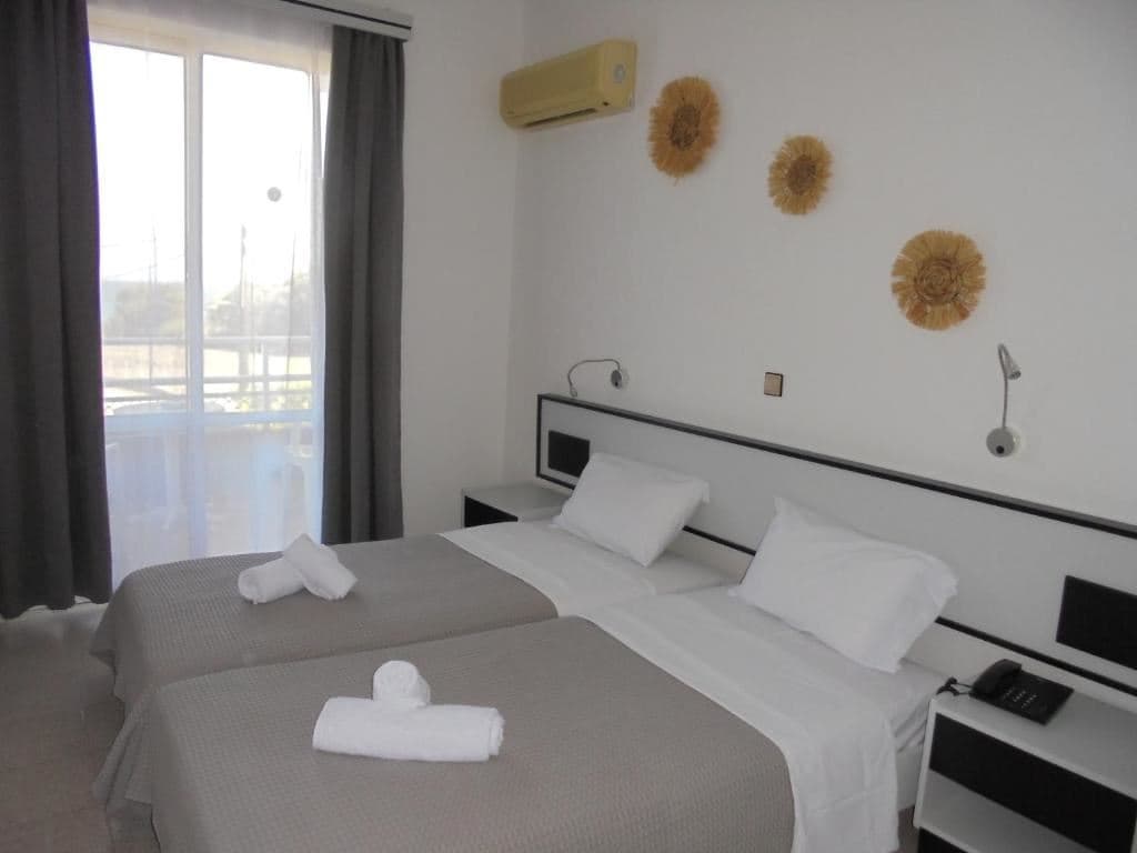 rooms-room-double-gardenview-balcony-or-terrace