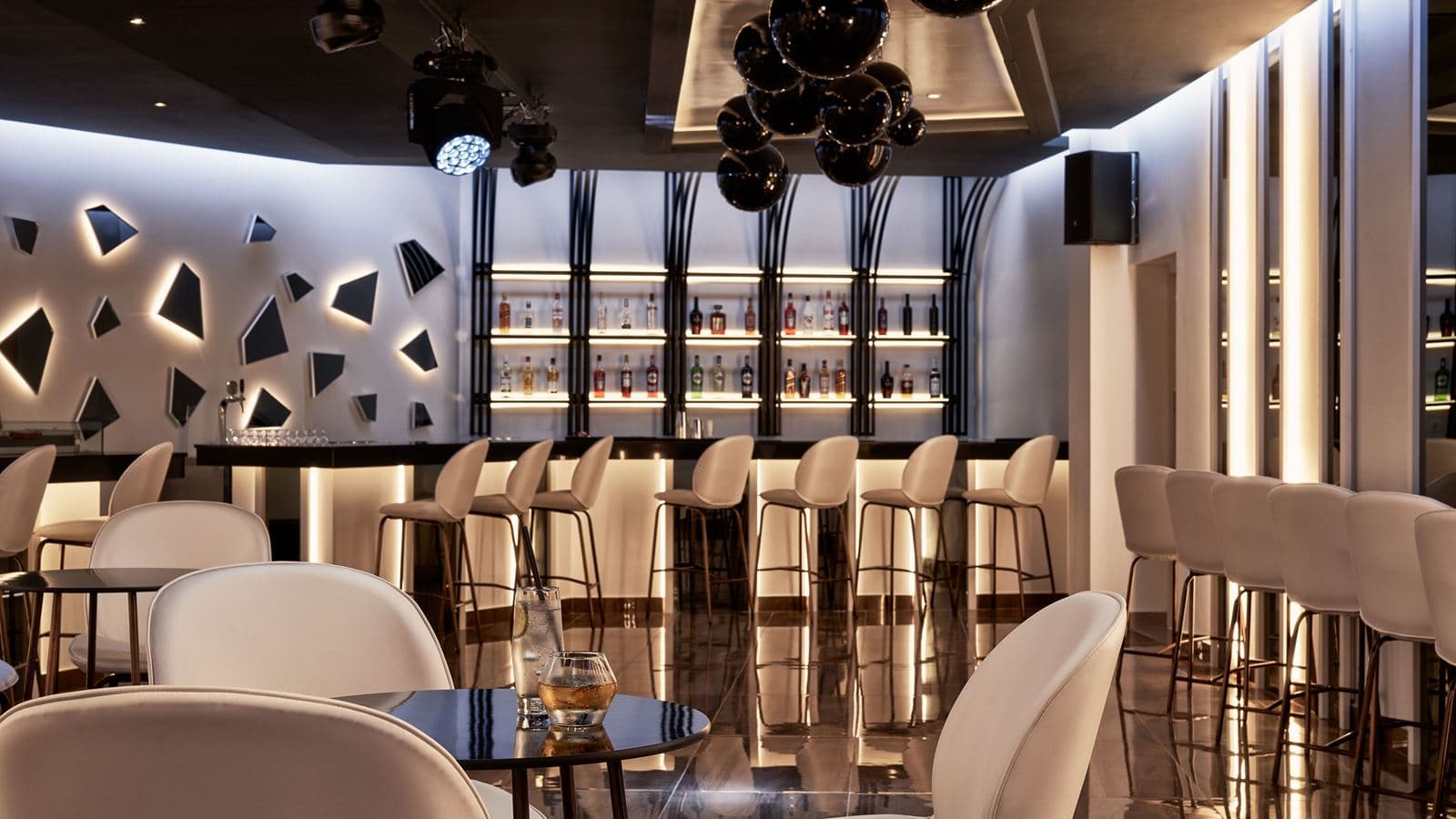 bars-night-club