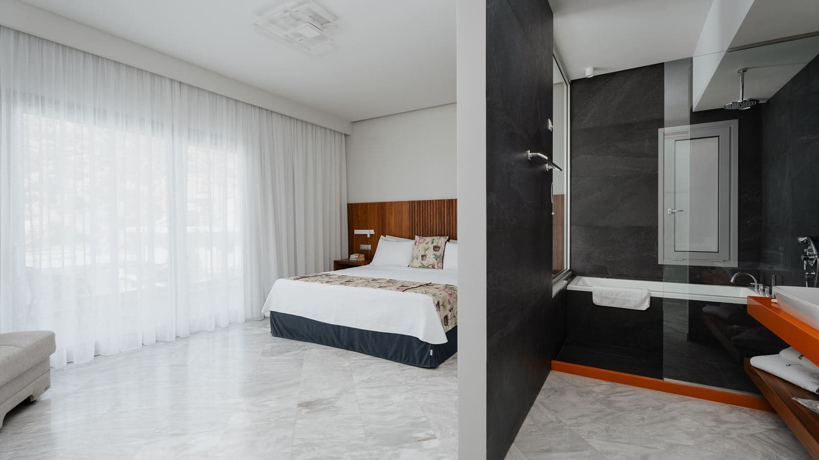 rooms-junior-suite