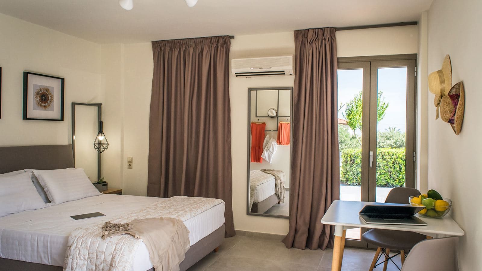 rooms-apartment-up-to-4-pax