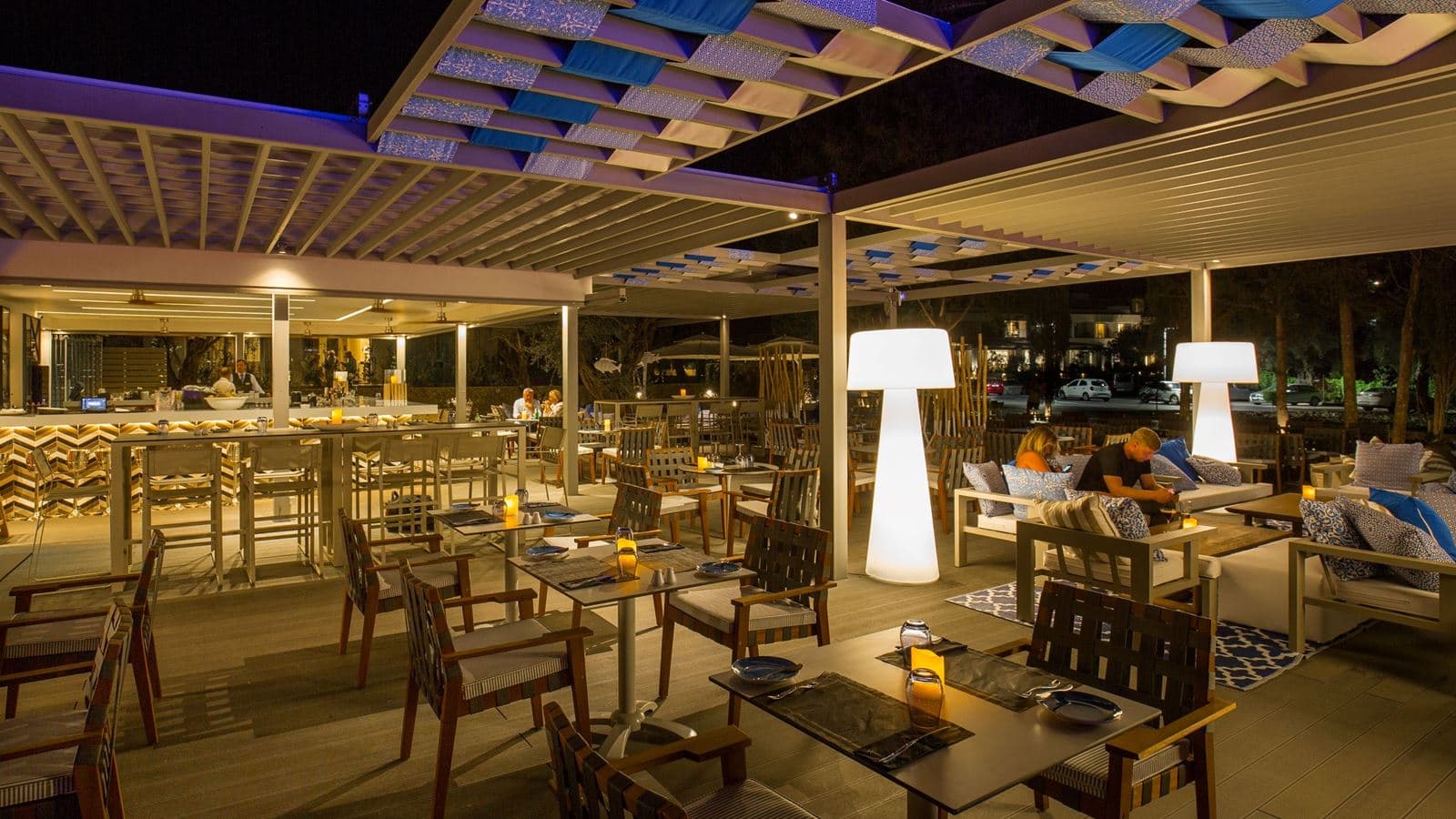 restaurants-rodo-pool-restaurant--a--la-carte-lunch
